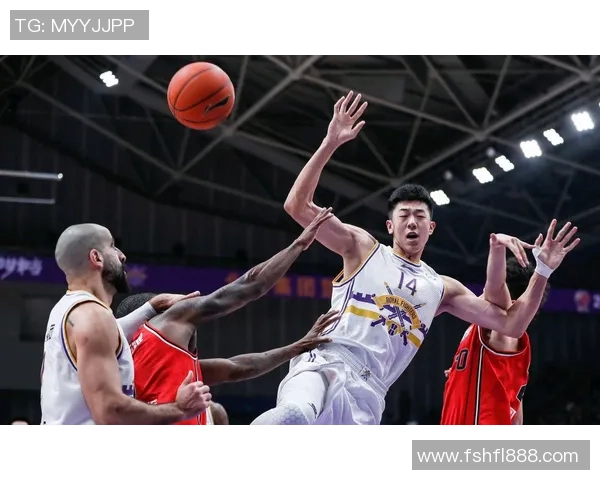 杭州篮球队的比赛节奏引发热议球迷与专家观点交锋分析 杭州篮球队的比赛节奏引发热议球迷与专家观点交锋分析