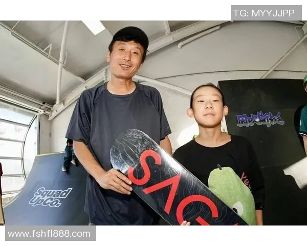 武汉滑板队在全国滑板配合排行榜中荣获第四名展现出强大实力与团队合作精神 武汉滑板队在全国滑板配合排行榜中荣获第四名展现出强大实力与团队合作精神